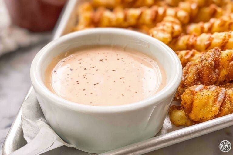 Raising Canes Sauce 4.Png